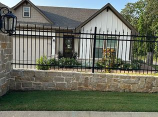 9203 Villas Ct, Tyler, TX 75703