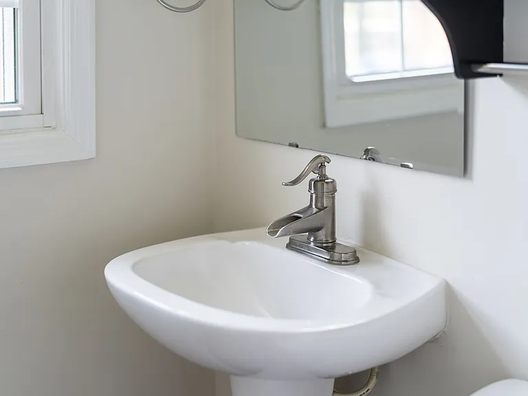921 Dogwood Cir — Photo 36