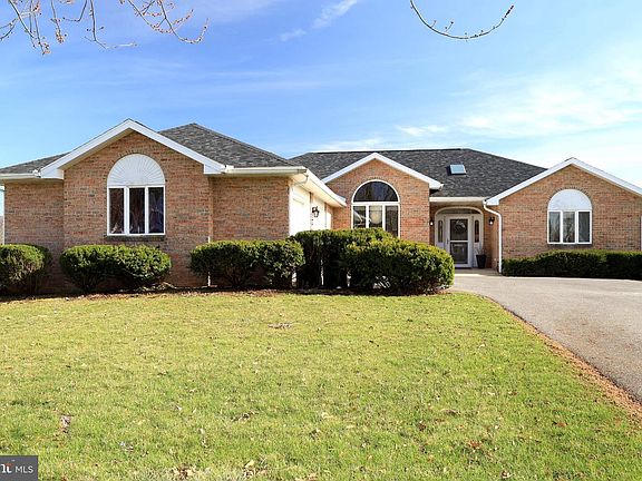 2nd image of 128 Waypoint Cir