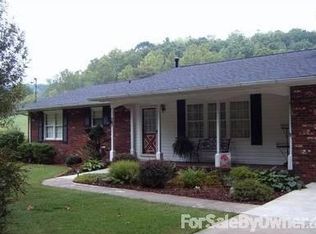 1982 Washington Run Rd, Ravenswood, WV 26164