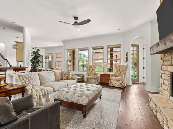 324 Bournemouth Ln, Hermitage, TN 37076