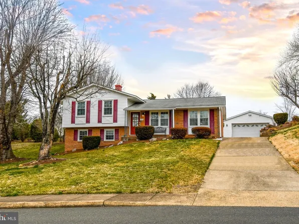 3970 Fairfax St, Dumfries, VA 22026