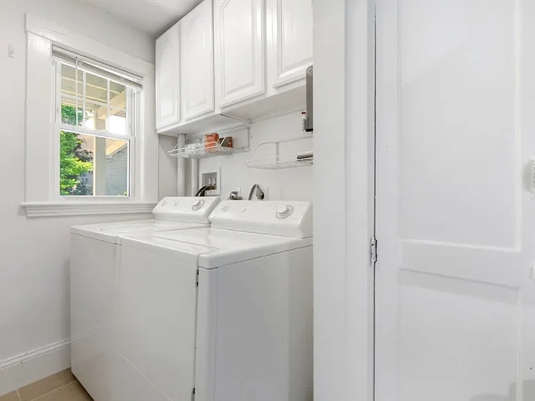 48 Farquhar St #1 — Photo 10