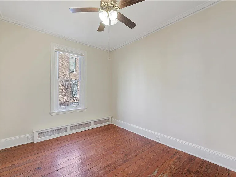 2308 Madison Sq — Photo 5