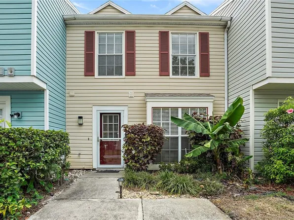 16130 Rambling Vine Dr E, Tampa, FL 33624
