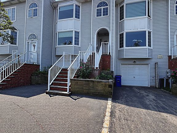 2nd image of 240-52 Oak Park Dr