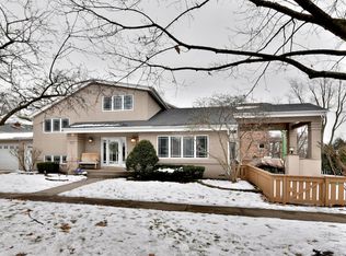 427 E East Ct, Elmhurst, IL