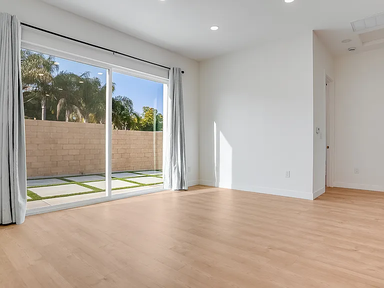 1822 Pomona Ave #B — Photo 13