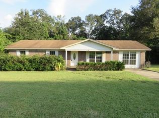 611 El Camino Dr, Cantonment, FL 32533