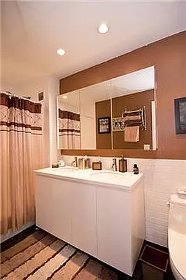 Sold by Bank Neary | media 20