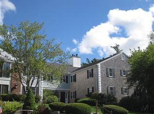 17 Hilltop Dr UNIT 17, Sandwich, MA 02563