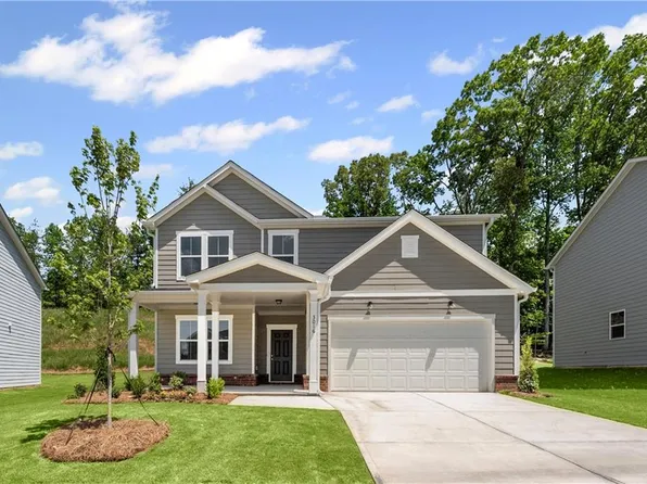 3016 Orwell Dr, Gainesville, GA 30507