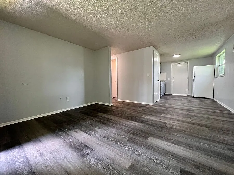 9316 Eastfield Rd, Unit A — Photo 2