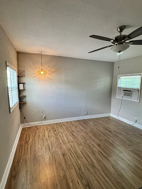 1 bed, 500 sqft, $1,350 — Photo 3