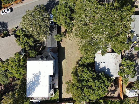 2nd image of 1035 Benito Ave