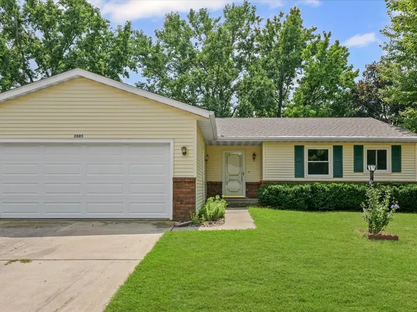 2005 Kenny Ave, Champaign, IL 61822
