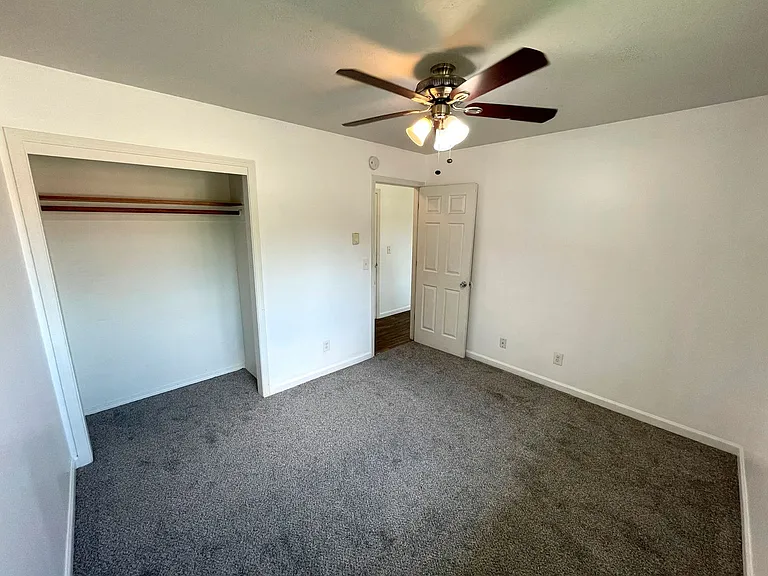 Fantastic 1 Bedroom Apartment in St Johns with Updated Kitchen — Photo 9
