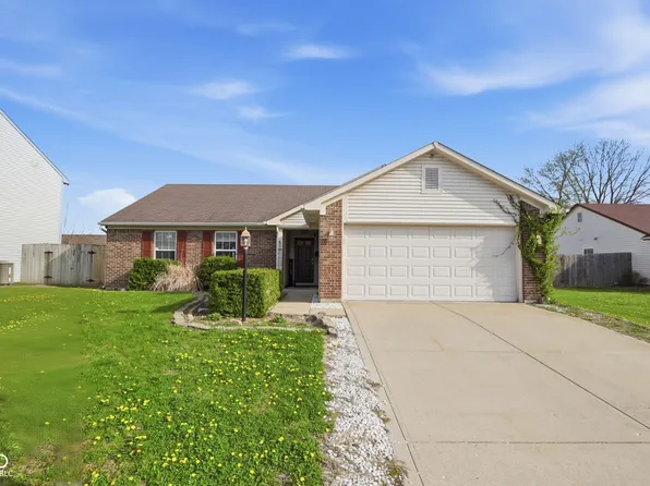 5736 Woodcote Dr, Indianapolis, IN 46221