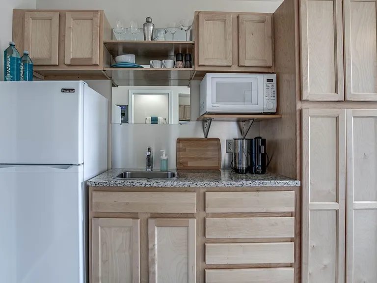 Studio Apartments near Fremont and Wallingford — Photo 5