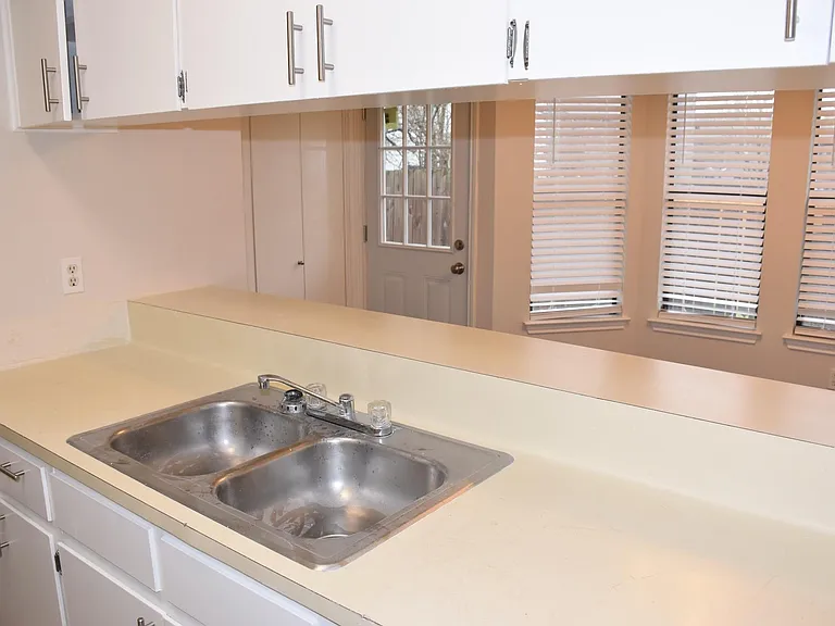 1810 Rawhide Loop — Photo 16