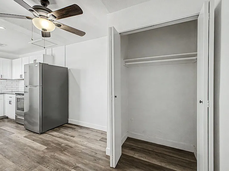 2706 W Missouri Ave #1 — Photo 16