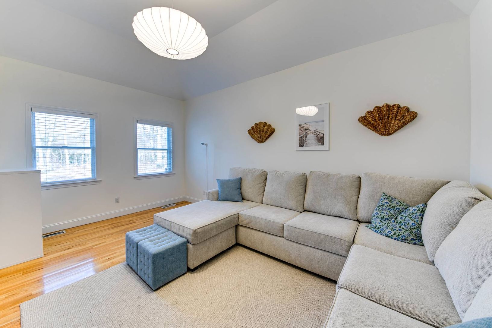  LARGE BONUS/DEN/MEDIA ROOM