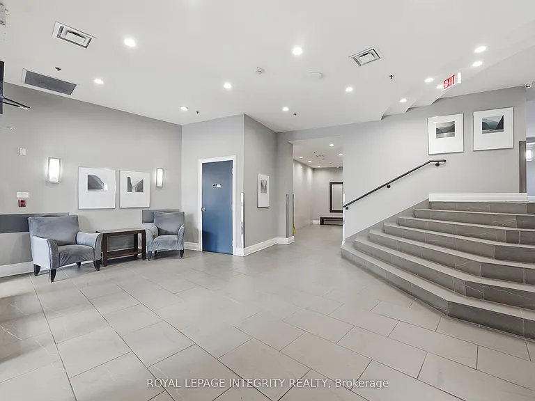 420 Berkley Ave #802 — Photo 3