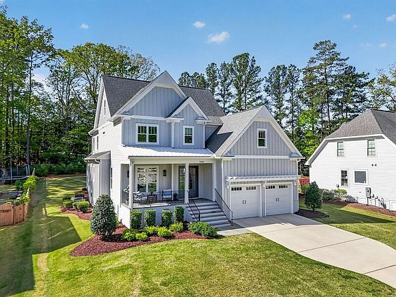 2nd image of 3419 Edgemont Dr