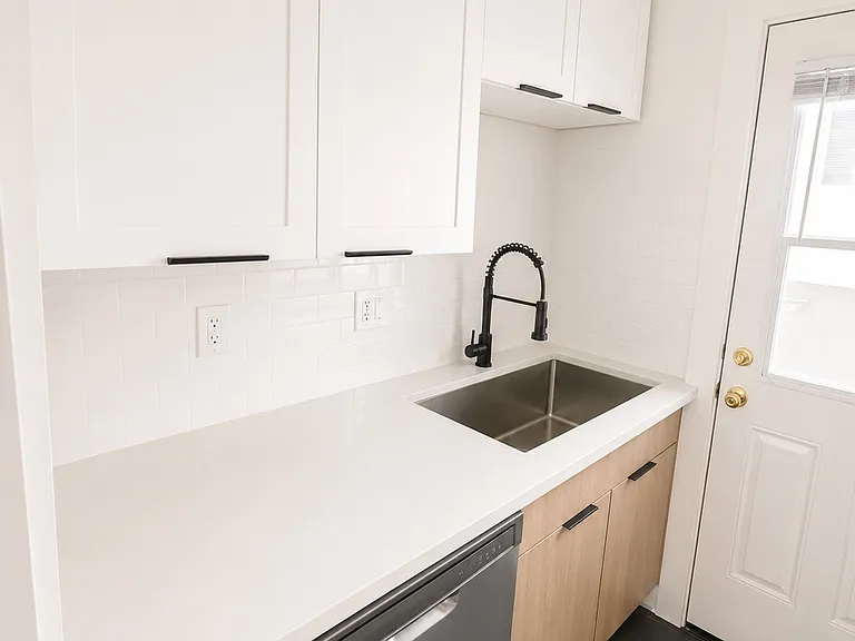 1600 E Ocean Blvd #6 — Photo 8