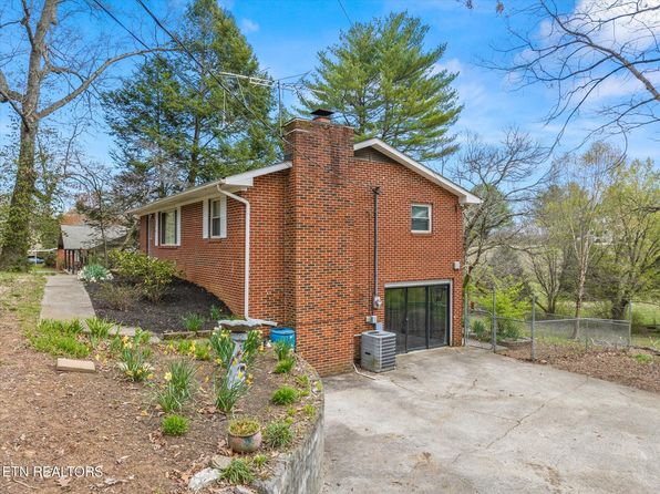 2918 Western Rd, Knoxville, TN 37938