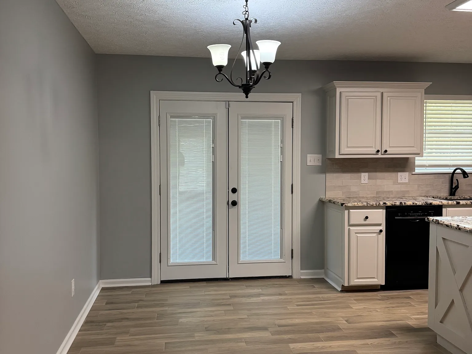 3 bed, 1570 sqft, $1,750 — Photo 3