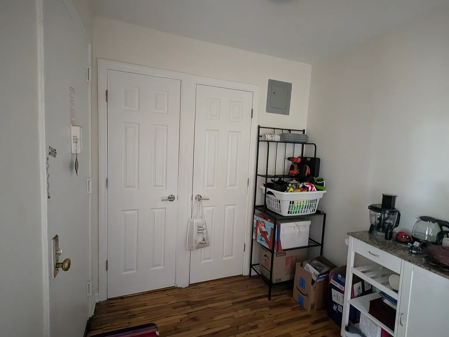 2 bed, $2,400 — Photo 1