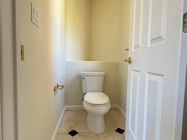 25178 Century Oaks Cir — Photo 29
