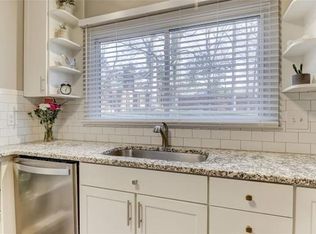 610 Riverwood Rd, Charlotte, NC 28270