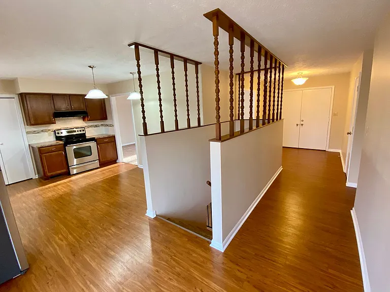 3925 Halehaven Dr — Photo 4