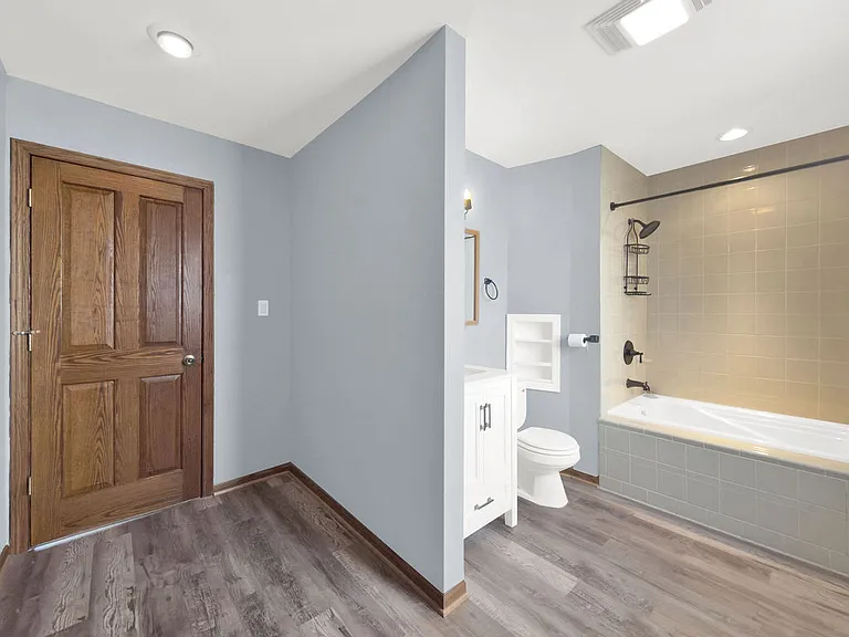 5845 S Sayre Ave — Photo 22