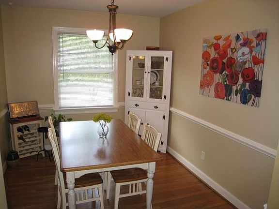 4th image of 1808 N Junaluska Dr