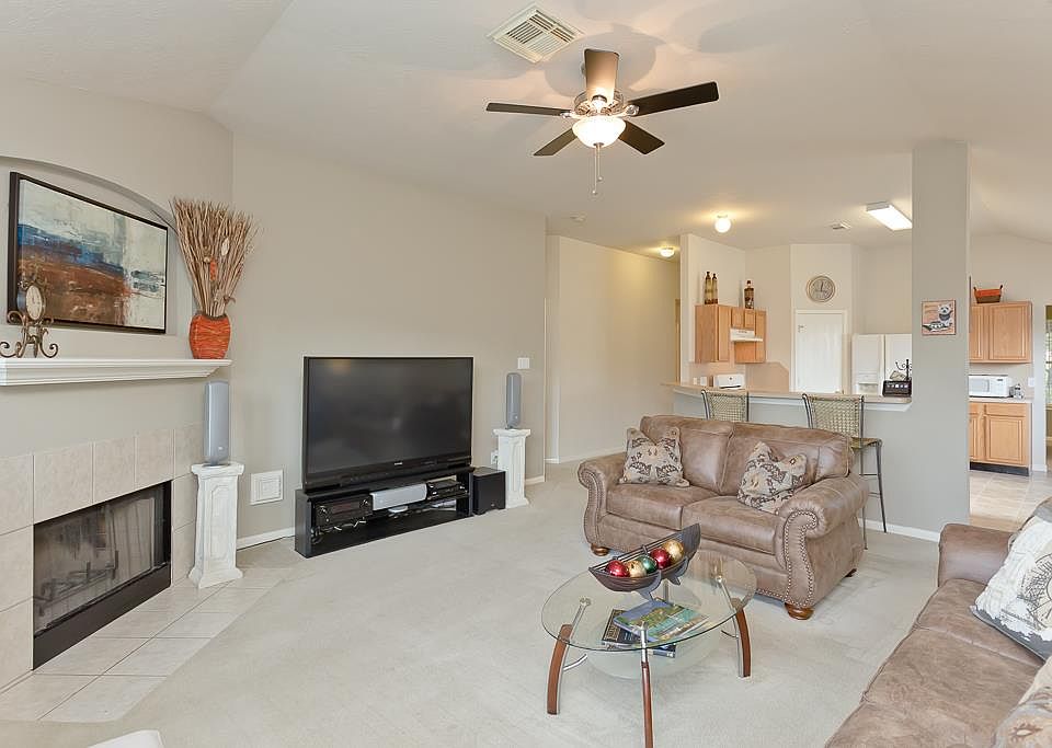 1st image of 128 Rocky Cove Ln