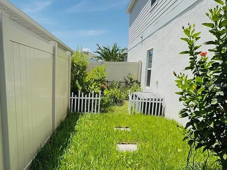 827 Ofanto Way — Photo 28