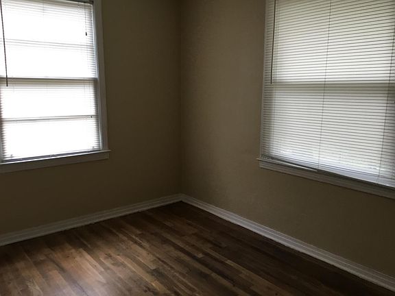 4th image of 3543 Gladys St