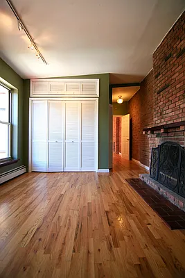 Rented by Space Real Estate | media 31