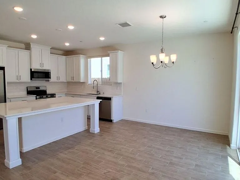6609 E Carmen Ave — Photo 4