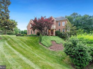 3407 Waples Glen Ct, Oakton, VA 22124