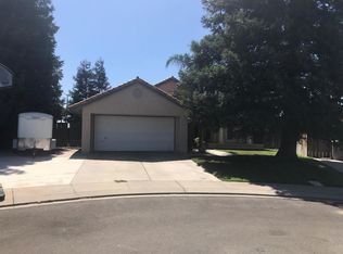 5806 Stretch Dr, Riverbank, CA 95367
