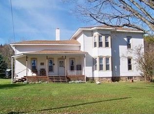 865 Hillcrest Rd, Genesee, PA 16923