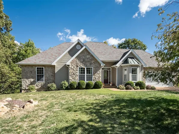 2567 Glen View Dr, Pacific, MO 63069