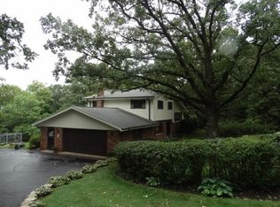 S28W30123 Bryn Mawr Ct, Waukesha, WI 53188