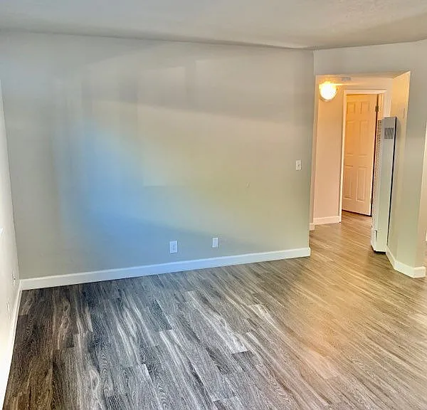 2235 California St — Photo 3