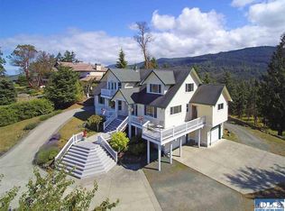 562 Sunset Heights Dr, Port Angeles, WA