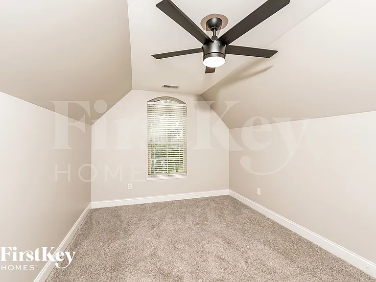 1016 Alford Ave — Photo 13